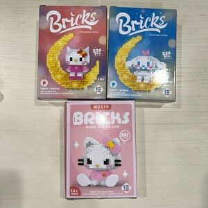 Hello kitty & cinnamoroll bricks Lego set ages 14+